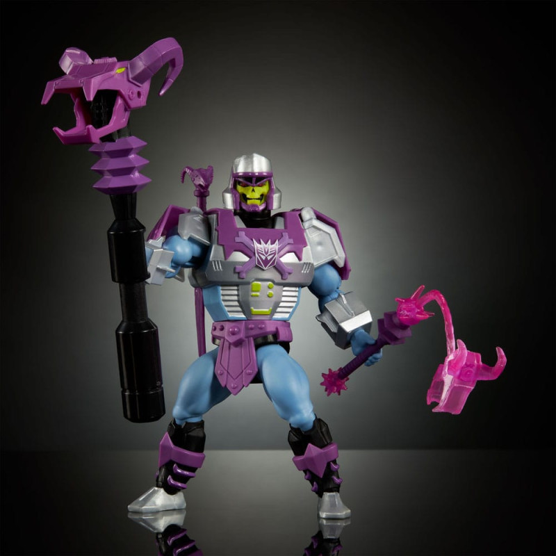 Masters of the Universe x Transformers Action Figure Megatron Armor Skeletor heo European Exclusive 5