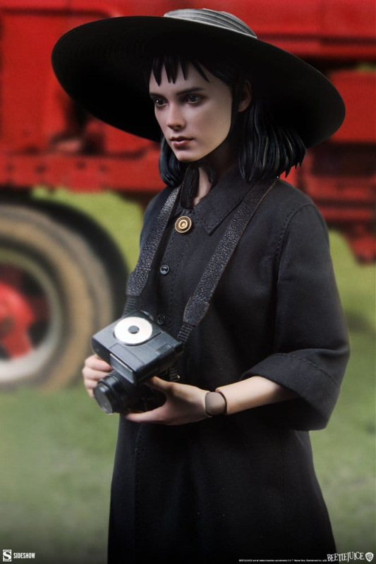 Beetlejuice Action Figure 1/6 Lydia Deetz 25 cm 3