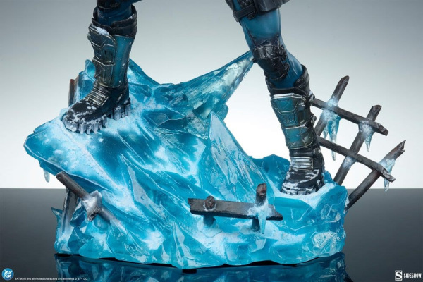 DC Comics Premium Format Figure Mr. Freeze 59 cm 13