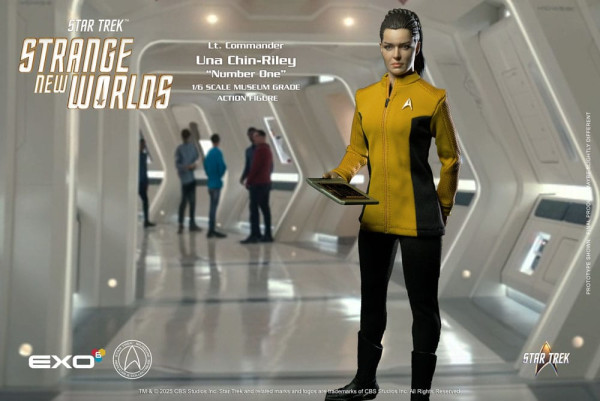 Star Trek: Strange New Worlds Action Figure 1/6 Lt. Com Una Chin-Riley 30 cm 7
