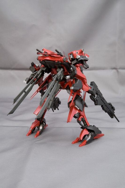 Armored Core Plastic Model Kit 1/72 Rayleonardo 03-Aaliyah Kpachar Full Package Versionn 14 cm