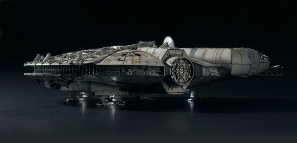 Star Wars Episode IV Perfect Grade Plastic Model Kit 1/72 Millennium Falcon 48 cm 2