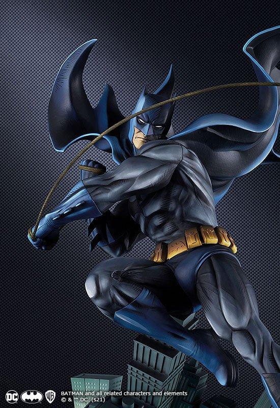 DC Comics: Batman 1/6 Art Respect Statue - Good Smile Company