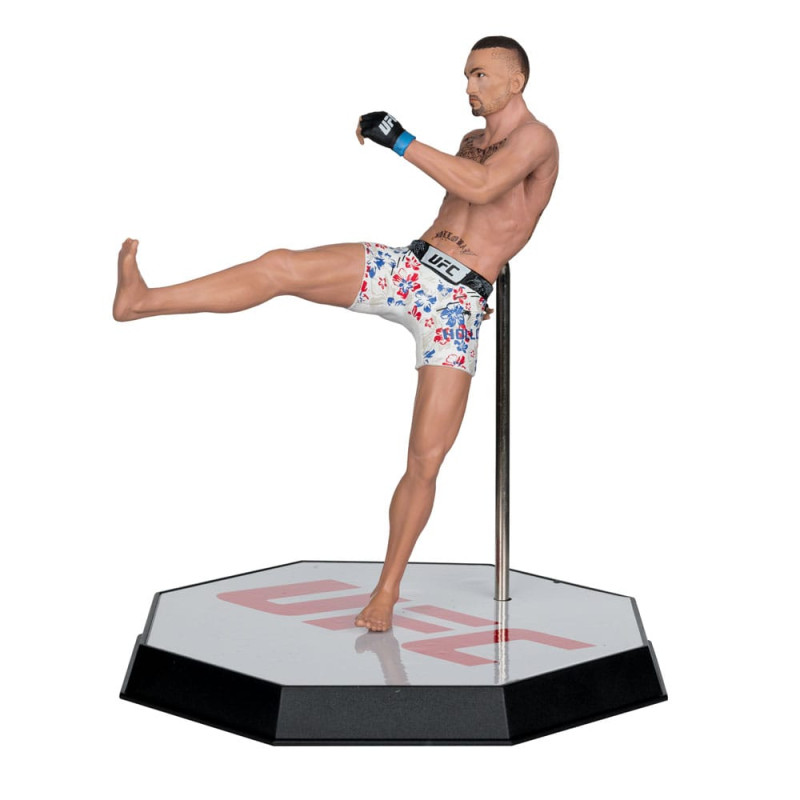 UFC Posed PVC Statue Max Holloway 18 cm 2