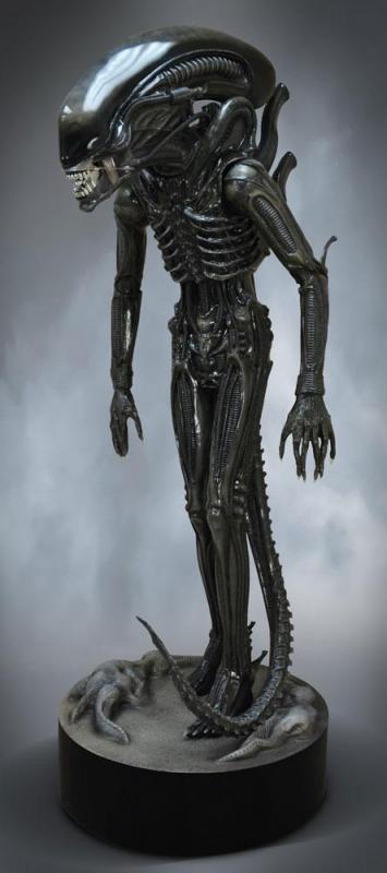 Alien Life-Size Statue Big Chap 245 cm