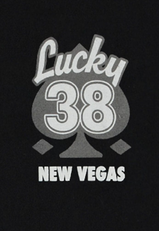 Fallout T-Shirt Lucky New Vegas 2
