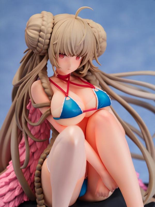 Azur Lane PVC Statue 1/7 Formidable The Lady of the Beach Ver. 16 cm