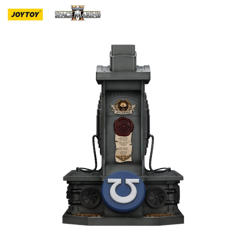Warhammer 40,000: Space Marine 2 Replica Ultramarines Lieutenant Titus helmet with Display Stand 44 9