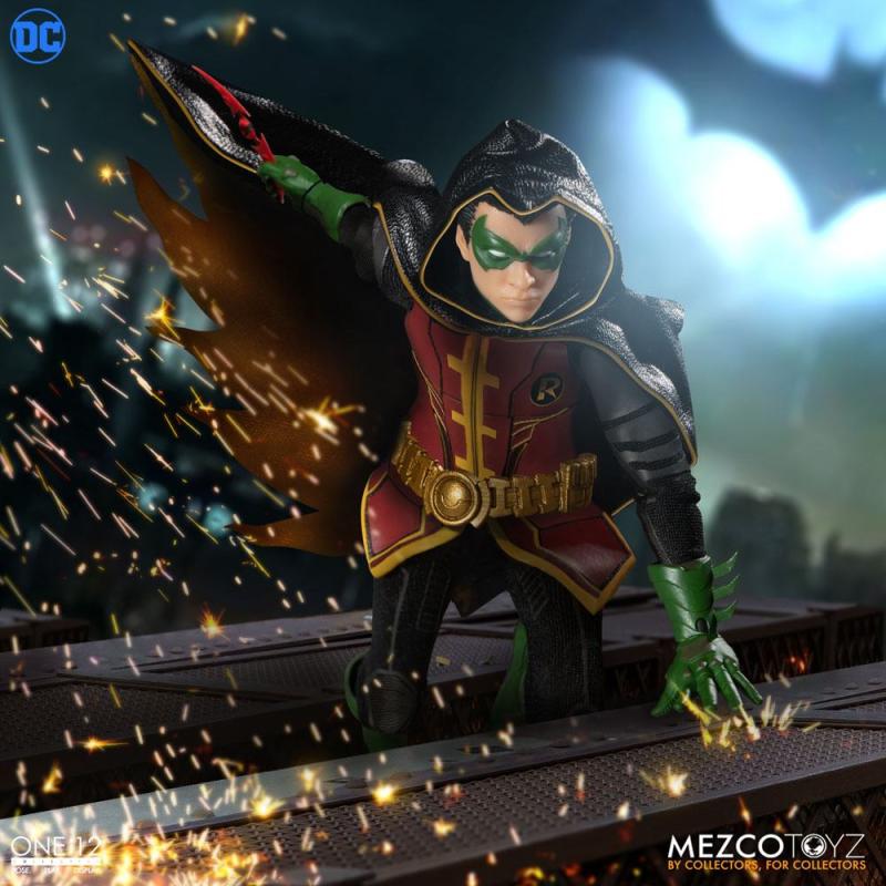 DC Comics: Robin 1/12 Action Figure - Mezco Toys