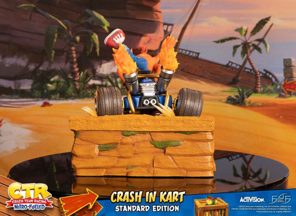 Crash Team Racing Nitro-Fueled Statue Crash in Kart 31 cm 2