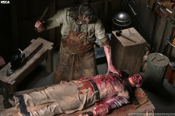 Texas Chainsaw Massacre: The Beginning Diorama Action Figure Leatherface Slaughterhouse Boxed Set 18 3