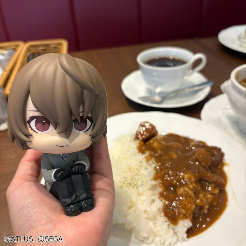 Persona 5 The Royal Look Up PVC Figure Goro Akechi 11 cm 7