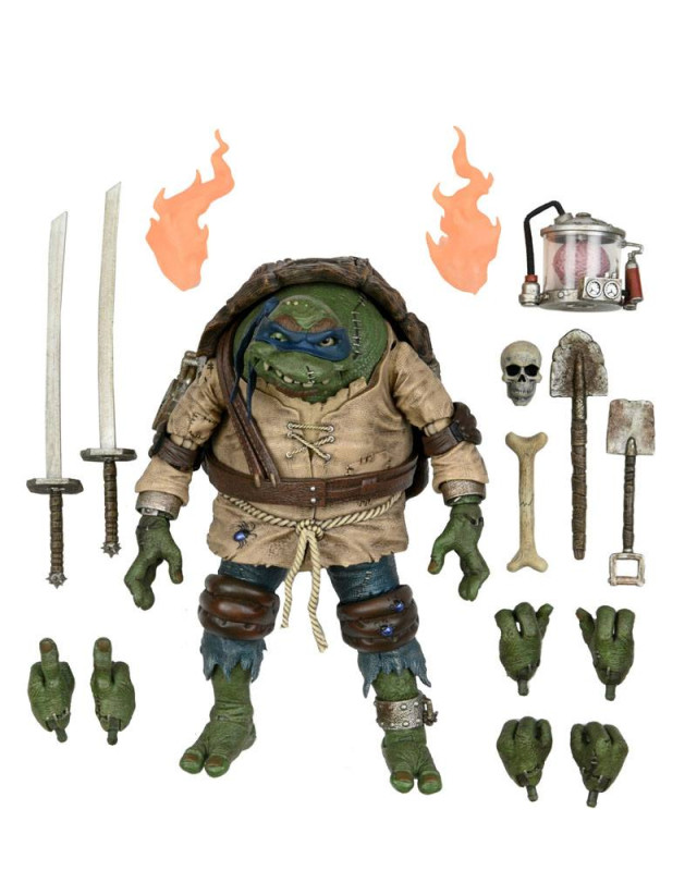 Universal Monsters x Teenage Mutant Ninja Turtles Action Figure Ultimate Leonardo as The Hunchback 1 1