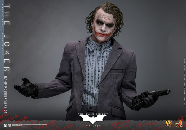 The Dark Knight DX Action Figure 1/6 The Joker (Bank Robber Version) 30 cm 12