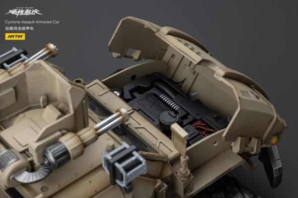 Hardcore Coldplay Vehicle 1/18 Cyclone Assauit Armored Car 4