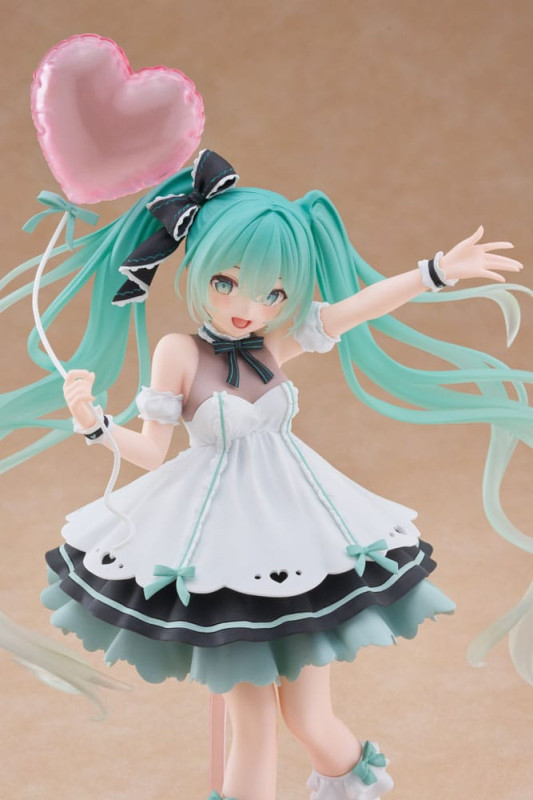 Hatsune Miku AMP+ PVC Statue Statue Hatsune Miku Birthday 2025 Party Ver. 21 cm 10