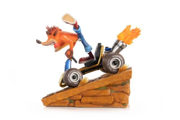 Crash Team Racing Nitro-Fueled Statue Crash in Kart 31 cm