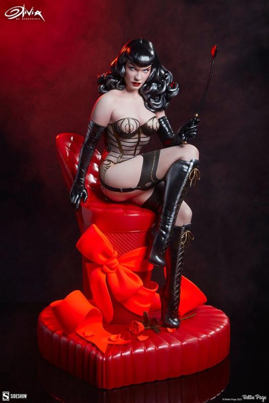 Bettie Page Statue Love Hurts 44 cm 4