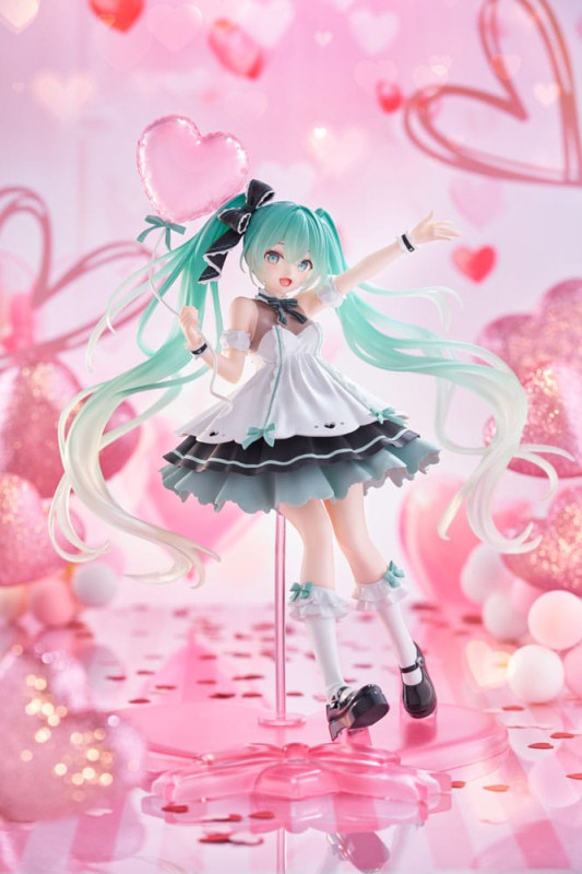 Hatsune Miku AMP+ PVC Statue Statue Hatsune Miku Birthday 2025 Party Ver. 21 cm 1