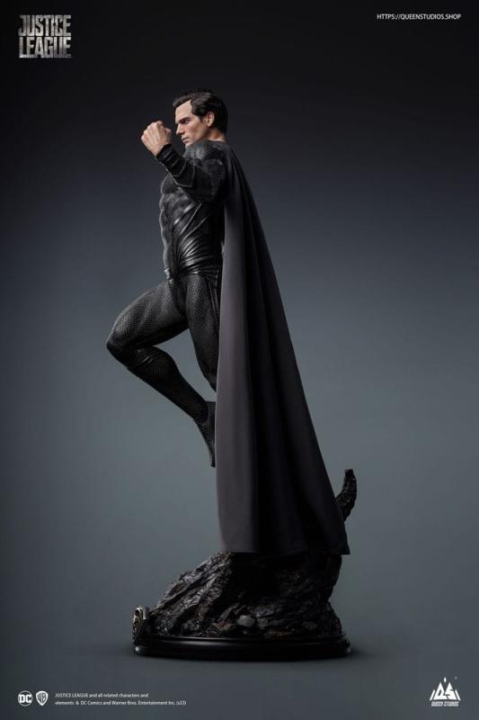 DC Comics Statue 1/3 Superman Black Suit Version Regular Edition80 cm 5