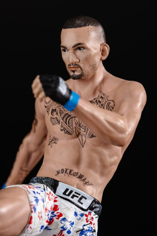 UFC Posed PVC Statue Max Holloway 18 cm 11