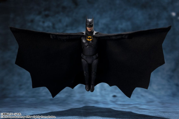 The Flash S.H. Figuarts Action Figure Batman 15 cm 5