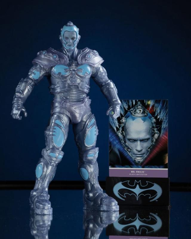 Batman & Robin DC Multiverse Action Figure Mr. Freeze (Black Light Edition) (Gold Label) 18 cm 7