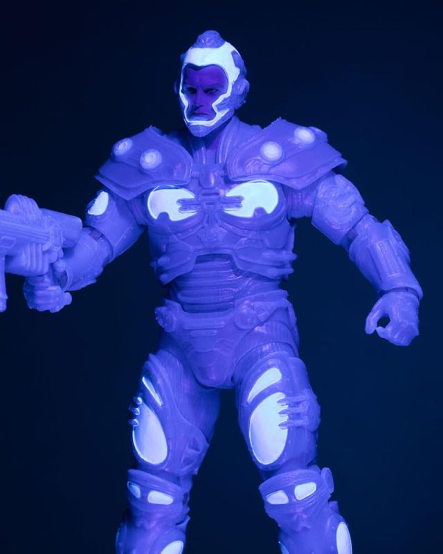 Batman & Robin DC Multiverse Action Figure Mr. Freeze (Black Light Edition) (Gold Label) 18 cm 6