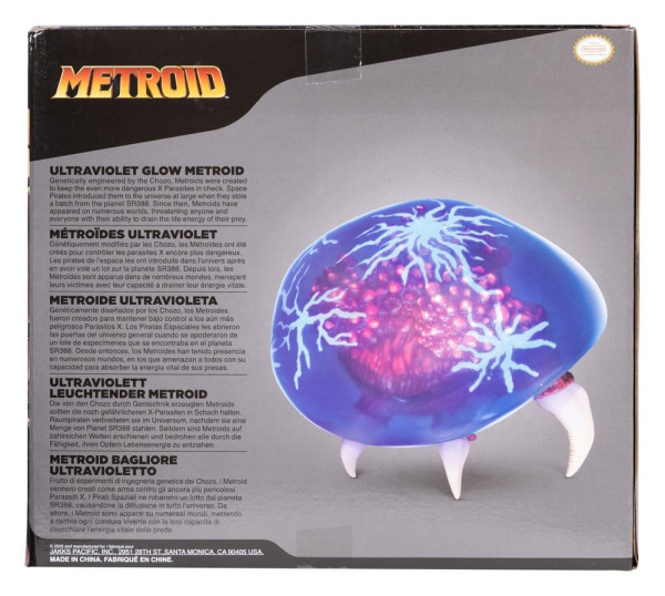 World of Nintendo Metroid Prime Actionfigure Metroid Ultraviolet Glow 15 cm 4