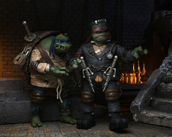 Universal Monsters x Teenage Mutant Ninja Turtles Action Figure Ultimate Leonardo as The Hunchback 1 13