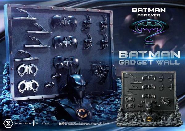 Batman Forever Museum Masterline Series Statue 1/3 Batman Gadget Wall 49 cm