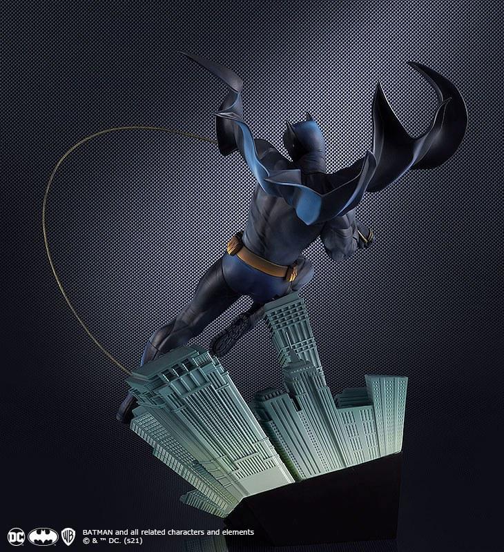 DC Comics: Batman 1/6 Art Respect Statue - Good Smile Company